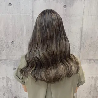 セミロング カラー いとう りょうたのヘアスタイル