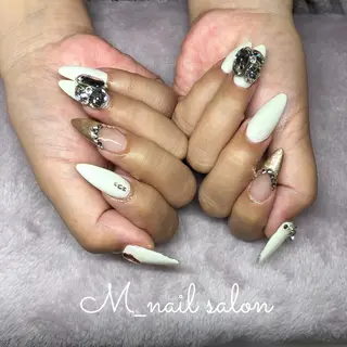 ロング ネイル M_nail salon所属・M_ nail salonのネイルデザイン
