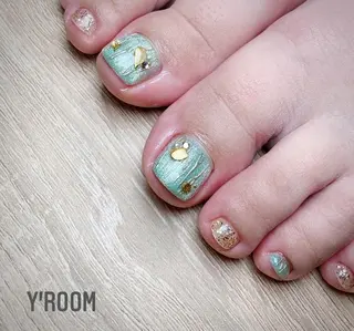 ネイル YUKA （ネイリスト）のネイルデザイン