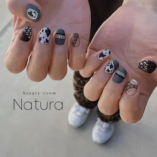 ネイル マツエク・マツパ アイブロウ beautyroom Naturaのネイルデザイン