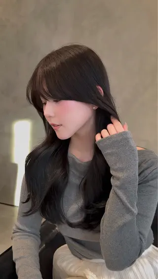 ロング L'EANE THE TOKYO所属・カット無料｜ 青山 ｜髪質改善のヘアスタイル