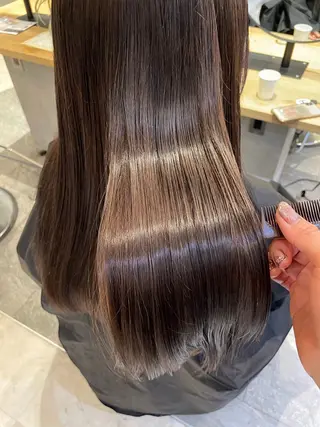 ロング カラー 艶感カラー／レイ ヤーカット／meguのヘアスタイル