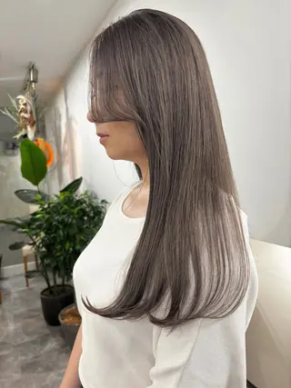 ロング カラー hoNua. 栄/透明感カラーのヘアスタイル