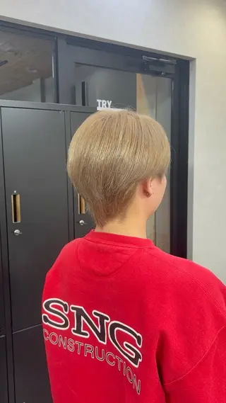 カラー sanaka /  Minoriのヘアスタイル