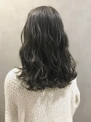 セミロング カラー ヘアアレンジ lani 天神大名/ブリーチのヘアスタイル