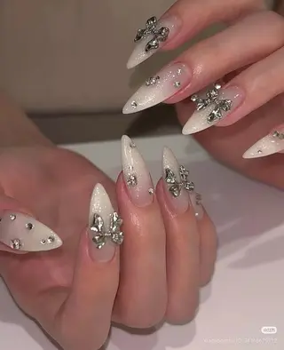 カラー AIN Nailのネイルデザイン