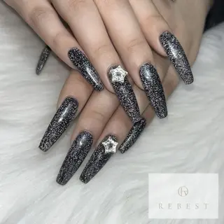 ネイル 南森町rebest 💅nailのネイルデザイン