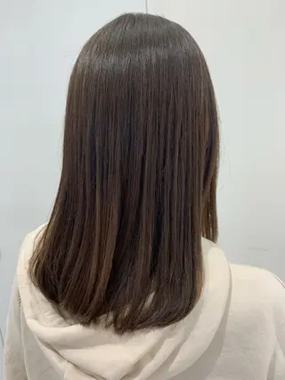 セミロング パーマ 透明感♡︎♡︎ 佐々木早苗のヘアスタイル