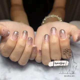 ネイル freesia Manamiのネイルデザイン