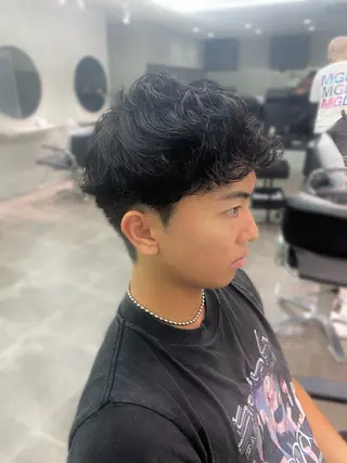 パーマ メンズ 韓国レイヤーカット 🇰🇷✨朝生菜楓のヘアスタイル