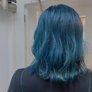 ミディアム カラー オオネザワ ユカのヘアスタイル