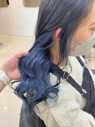 セミロング カラー ショートボブ✨️ 池田芽生のヘアスタイル