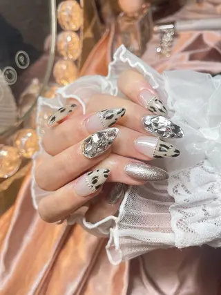 ネイル 23時まで❤︎韓国、 ワンホンネイルのネイルデザイン