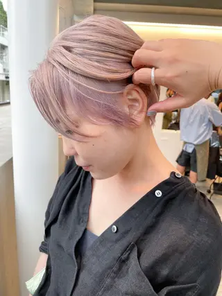 ショート カラー ヘアアレンジ ミニボブ/ブリーチ 🌈MISATOのヘアスタイル