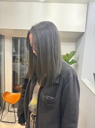 セミロング カラー 艶カラー 🤍🫧/makoのヘアスタイル