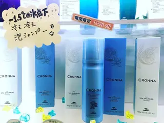 ショート カラー justbeauty CiNQのヘアスタイル