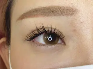 マツエク・マツパ Musee de Sorciere立川店(ミュゼドゥソルシエール)所属・🌷 natsumi　🌷のマツエク・マツパデザイン