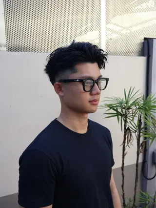 ショート 川副/シャドウ/ 波巻き/メンズパーマのヘアスタイル