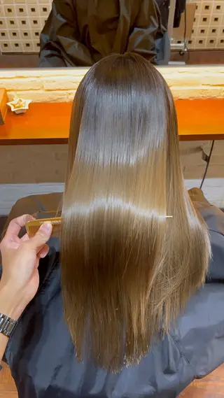 ロング CoCooN TAKUMAのヘアスタイル