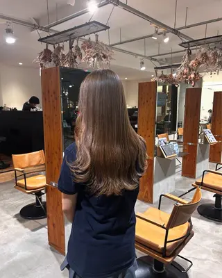 カラー tote. 成瀬晃のヘアスタイル