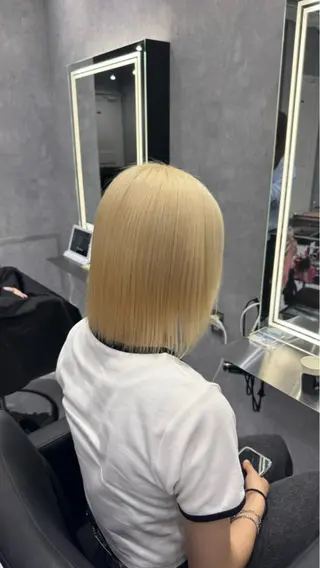 ショート カラー CS made by SHACHU 栄所属・中村 さきのヘアスタイル