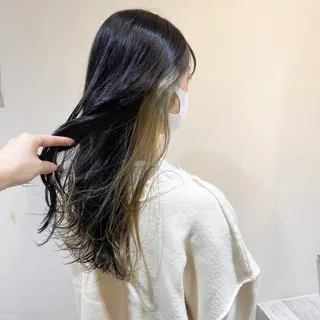 ロング カラー ヘアアレンジ 伊藤 玲衣のヘアスタイル
