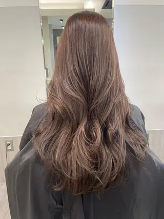 ロング カラー AIRI layer cut hairのヘアスタイル