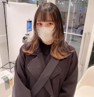 セミロング カラー HOLON池袋所属・ウルフカット ハッシュカット/七海のヘアスタイル