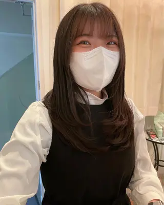 セミロング abilita AZUSAのヘアスタイル