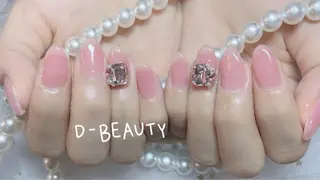 ネイル D-BEAUTY Nailsalonのネイルデザイン