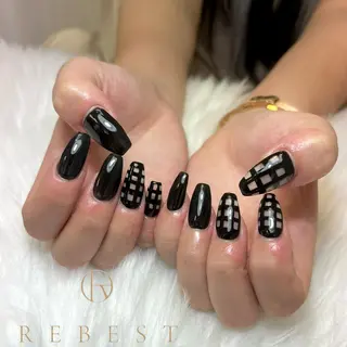 ネイル ❤️💛🩵京橋 痛ネイル⭐️3Dのネイルデザイン