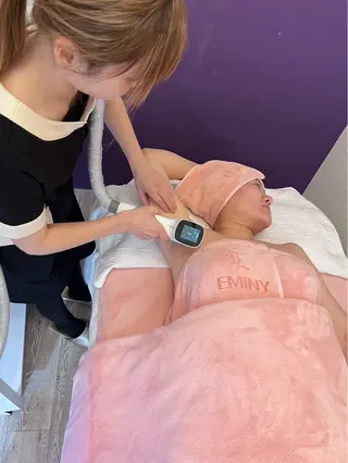 Salon Eminy所属・SalonEminy ayakaのエステ・リラクイメージ