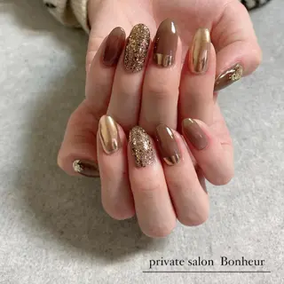 ネイル BONHEUR Annaのネイルデザイン