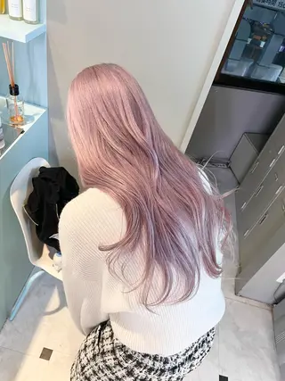 ロング カラー 🩵ハイトーン 美咲🩵のヘアスタイル