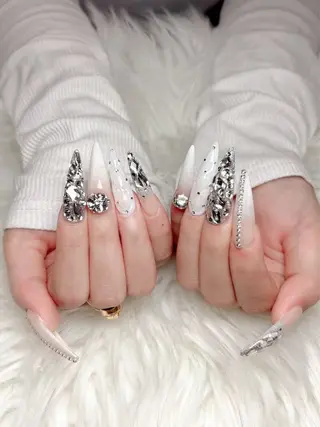 ネイル W &nail所属・lu miのネイルデザイン