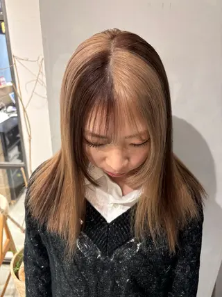 セミロング 渋谷ハイトーン/ デザインカラー阿部のヘアスタイル