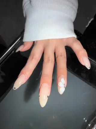 ネイル Sarina ⋆⭒˚ mavieのネイルデザイン