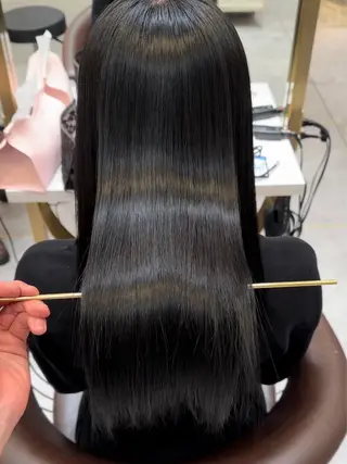 ロング イウラ ショウヤのヘアスタイル