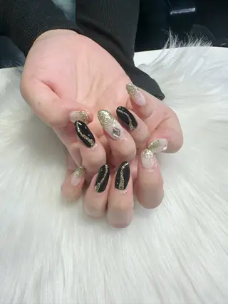 ネイル ★RISA★ 伊勢崎 【KARAT】のネイルデザイン