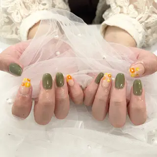 ネイル ＿WHITE+南海難波店所属・_WHITE+ 南海難波店のネイルデザイン