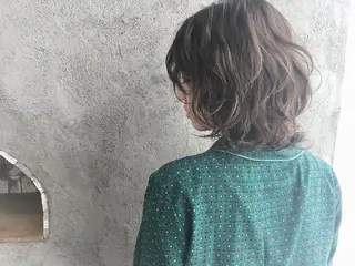 ショート カラー EMANON天神所属・Hitomi Ezakiのヘアスタイル