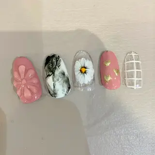 ネイル Nest 岩崎のネイルデザイン