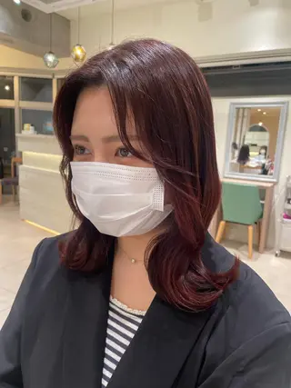 ミディアム 艶カラー🩵中久保 舞優🩵のヘアスタイル