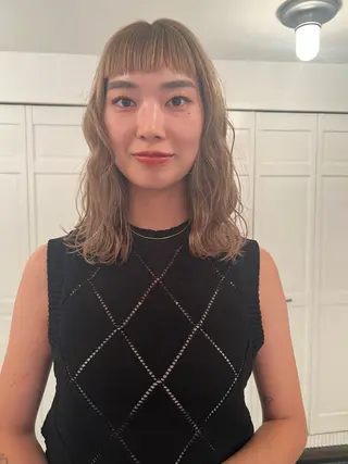 カラー ブリーチカラー🎀 韓国風/寺門美優のヘアスタイル