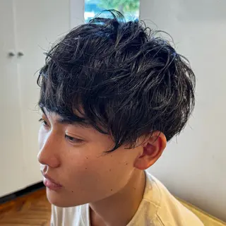 ショート パーマ メンズ 吉田 新平のヘアスタイル