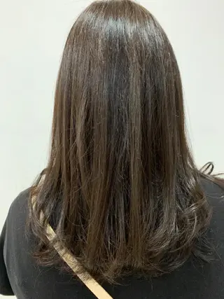 セミロング カラー 脱白髪染め美容師 竹内涼乃のヘアスタイル