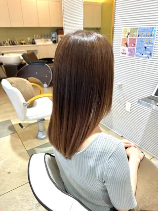 カラー 🩷愛咲🩷レイヤー /透明感カラーのヘアスタイル