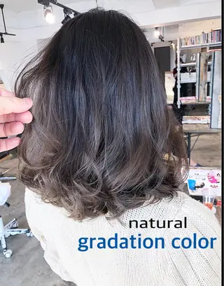 カラー ハイトーン/レイヤー /ケアブリーチ石川治のヘアスタイル