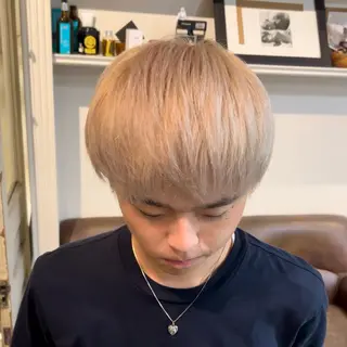 カラー メンズ オカベ ショウマのヘアスタイル