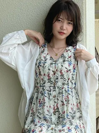 ミディアム カラー grand juteのヘアスタイル